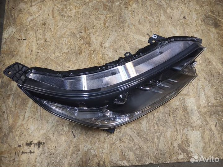 Фара правая галоген Honda CR-V 4