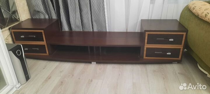 Тумба под телевизор + журнальный стол