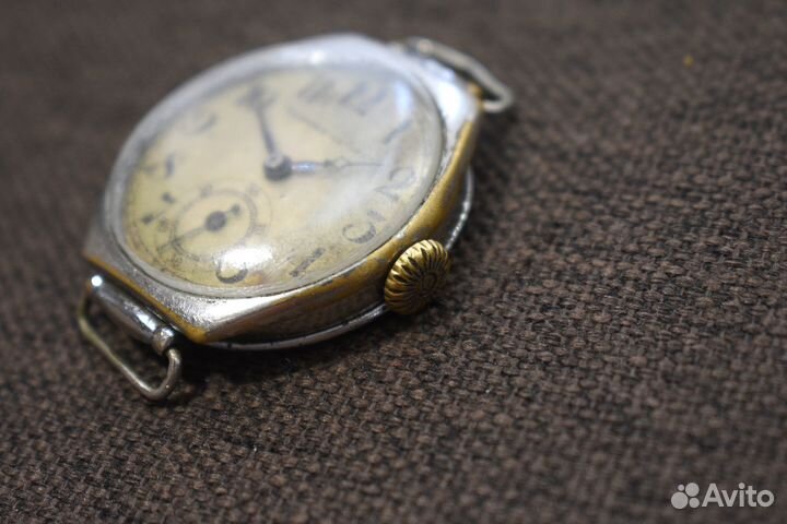 Часы Tavannes watch Co наручные