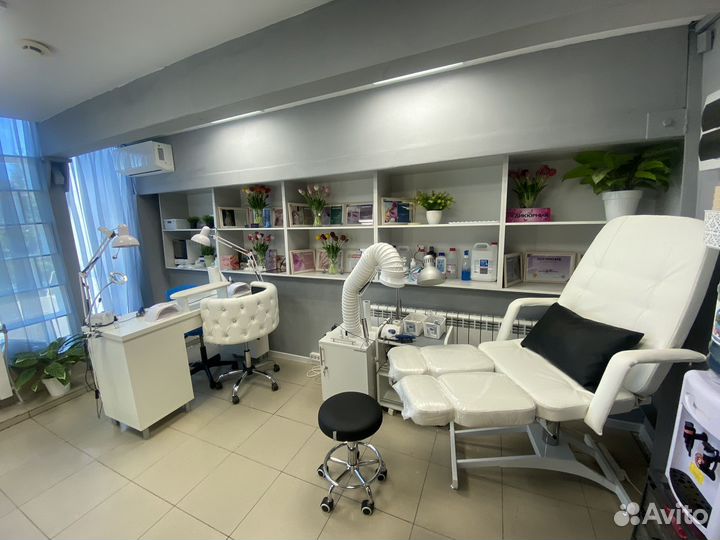 Сдается место мастера маникюра, парикмахера