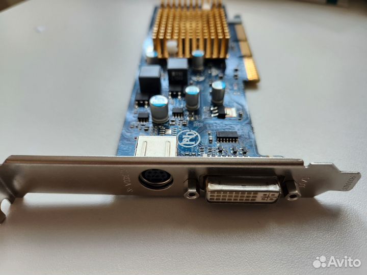 Видеокарта Gigabyte nvidia GeForce 6200 AGP