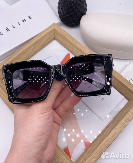 Солнцезащитные очки Celine