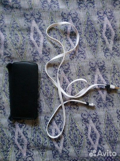 Кожанный чехол книжка и защитный кабель для iPhone