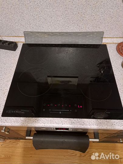 Варочная поверхность электрическая zugel ZEH602B