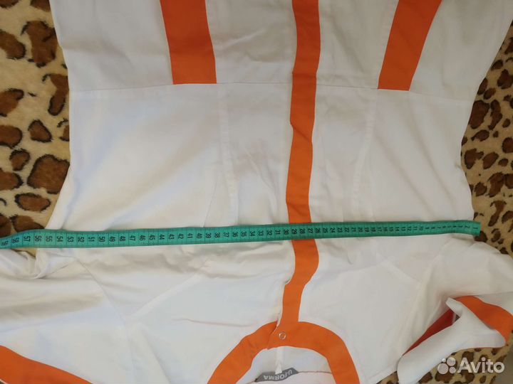 Медицинский халат 50-52 размер состояние нового