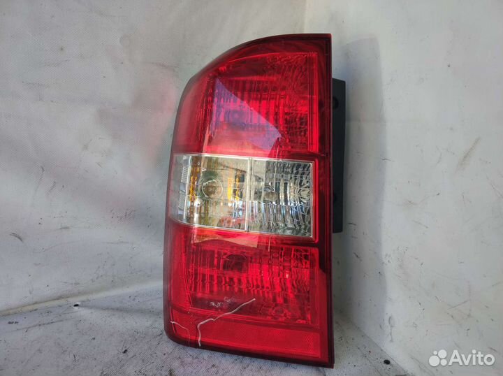 Фонарь задний левый Киа Карнивал 2 (2006-2014)