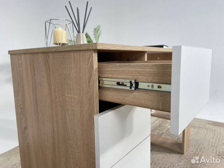 Стол письменный симпл