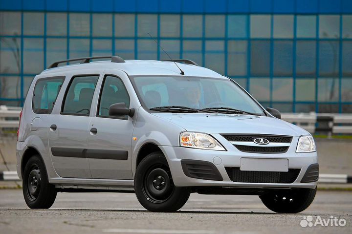 Водитель LADA largus