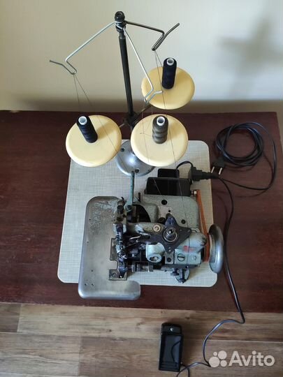 Оверлок промышленный 51 класс