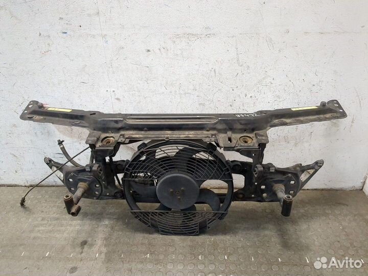 Рамка передняя BMW 3 E46, 2004