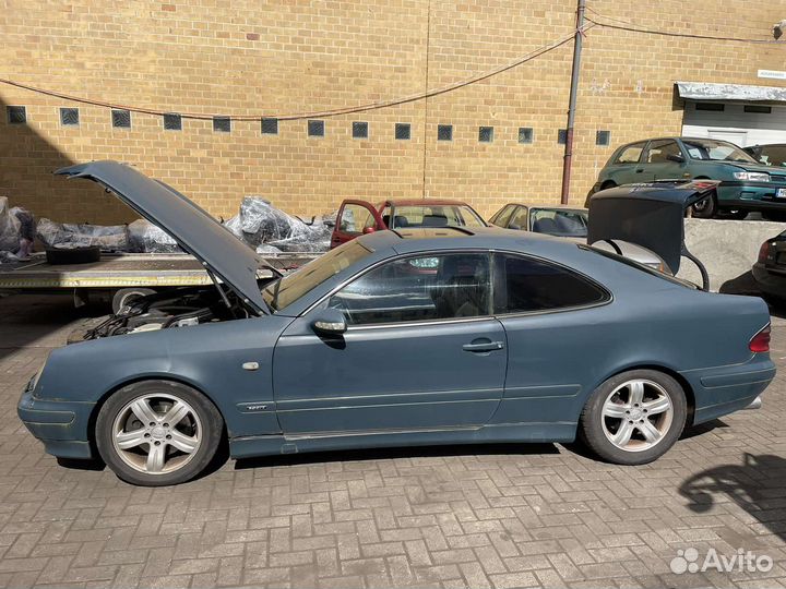 Бампер задний Mercedes-Benz CLK-Class