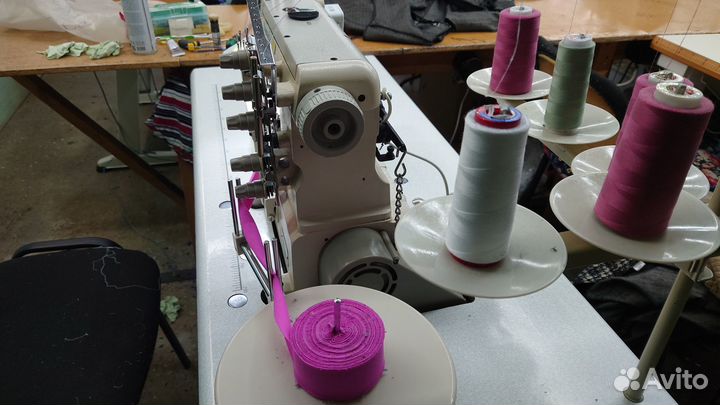 Промышленная плоскошовная швейная машина Yamata