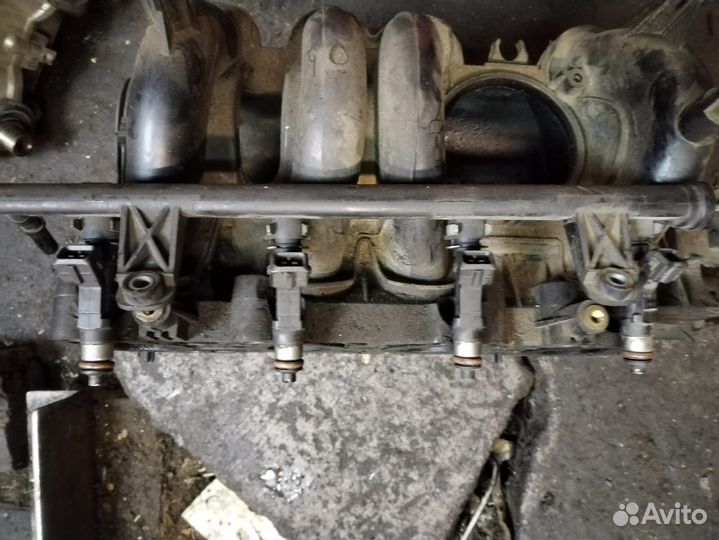 Впускной коллектор renault logan с форсунками