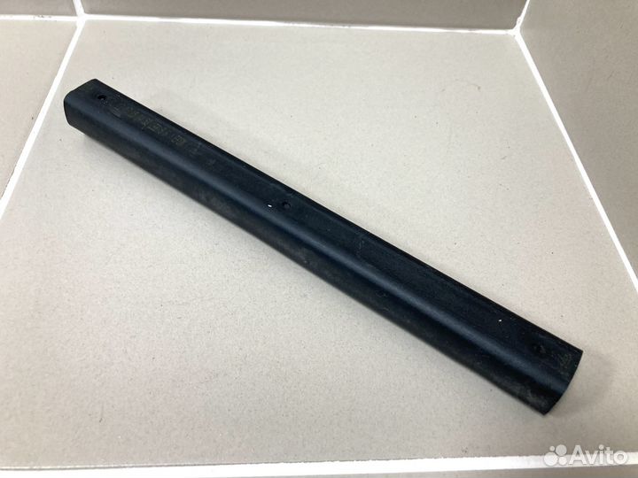 Уплотнитель капота Ssang Yong Actyon NEW 2010-2013