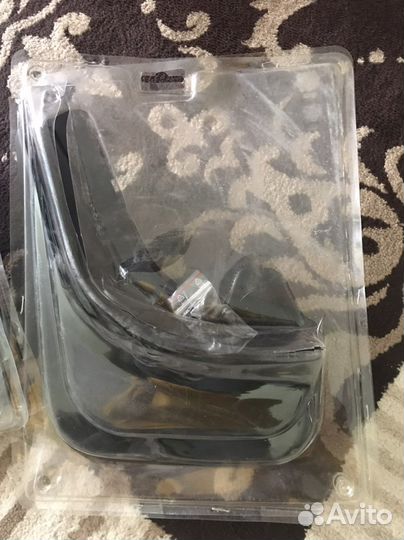 Брызговики универсальные