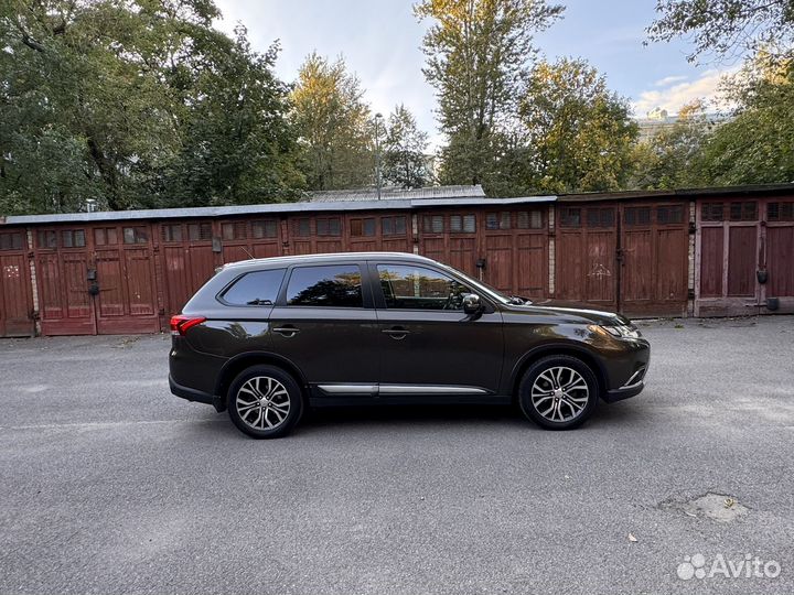 Mitsubishi Outlander 2.4 CVT, 2016, 186 200 км