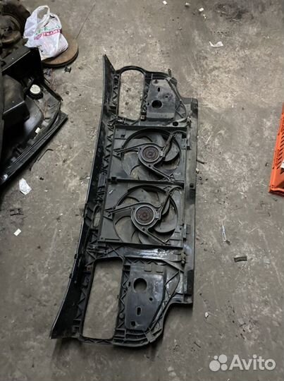 Телевизор land rover discovery 1LJ