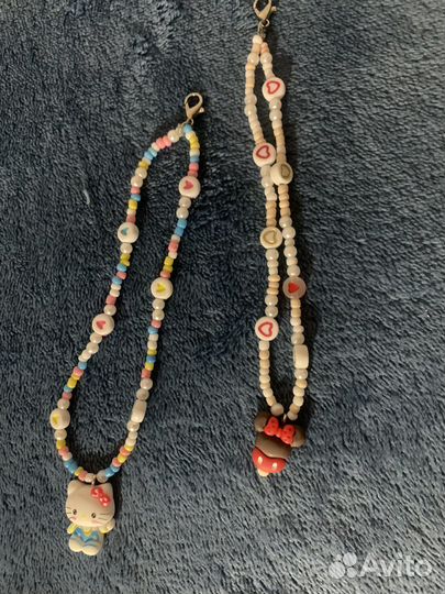 Брелок из бисера на телефон