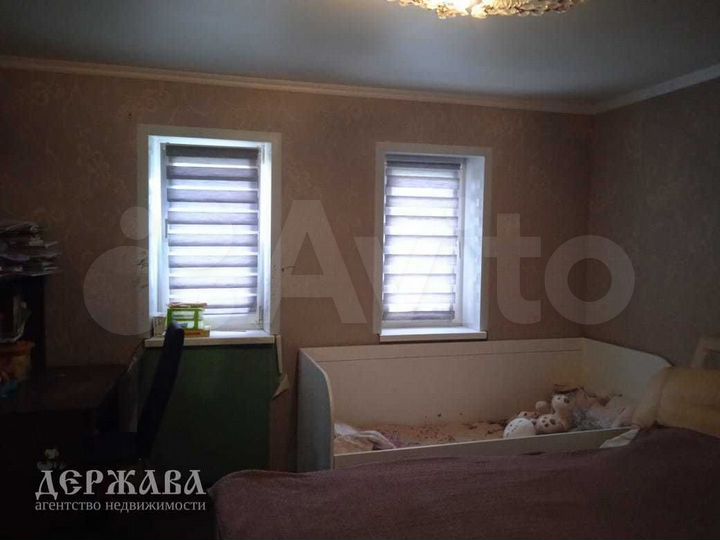 Дом 27 м² на участке 5 сот.