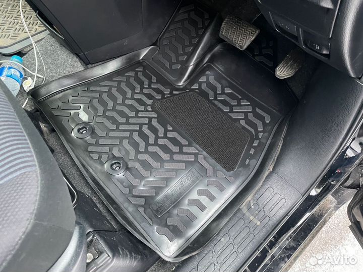 Коврики новые для Toyota Voxy / Noah 2014-2020