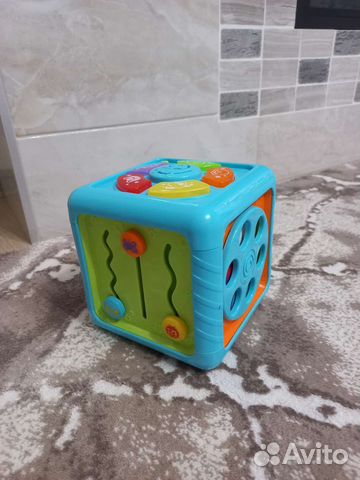 Бизиборд, развивающий кубик