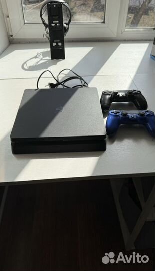 Sony PS4 slim 1tb