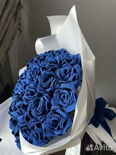 Блестящие розы