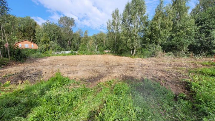 Участок 8,2 сот. (СНТ, ДНП)