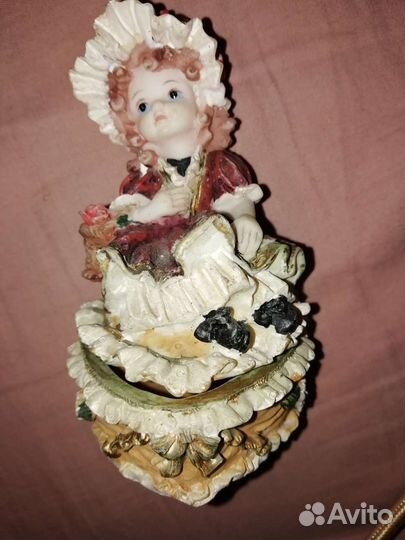 Шкатулка для ювелирных украшений