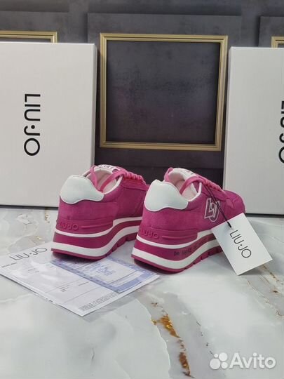 Кроссовки женские Liu Jo розовые LJ1