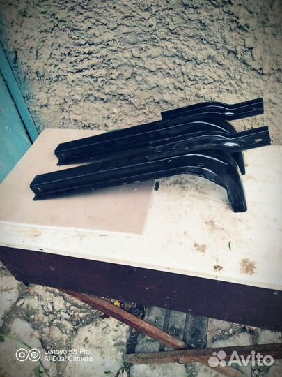 Кронштейн бака