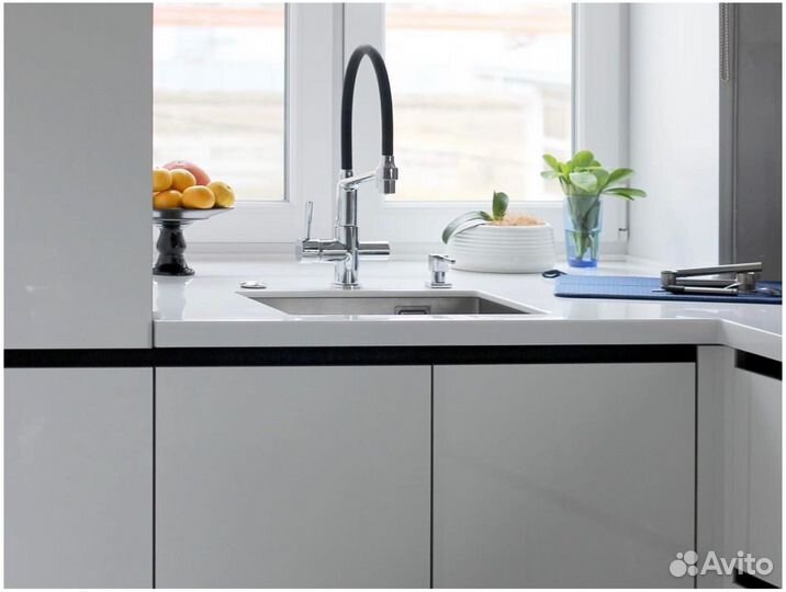 Кухонный гарнитур с техникой