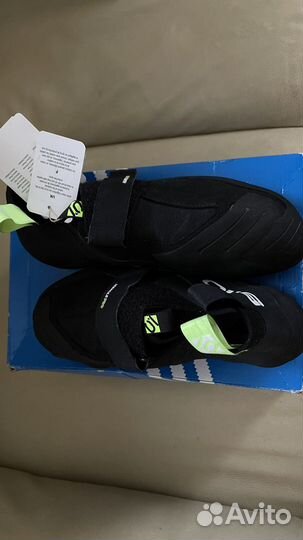 Скальные туфли adidas 46 р, новые