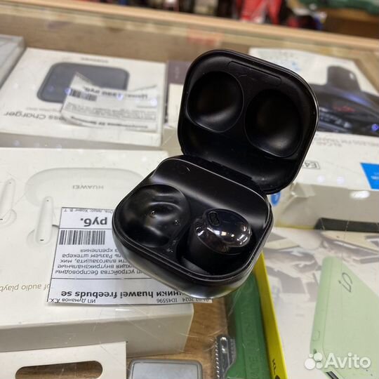 Наушники Samsung Buds