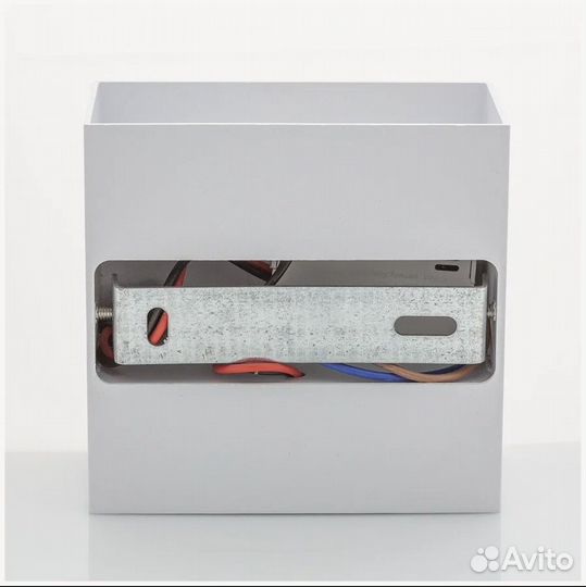 Светильник настенный