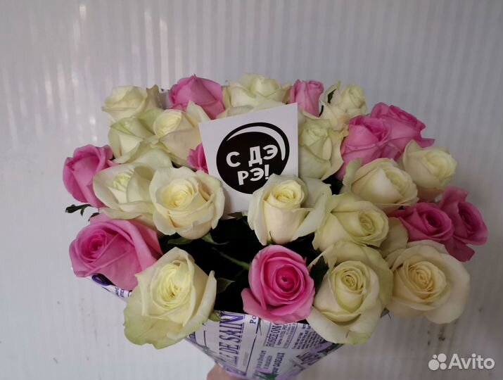 Розы, букет цветов, 101 роза, 51 роза. Розы опт