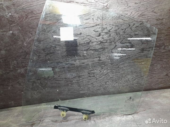 Стекло двери заднее правое Hyundai Accent X3 G4EK