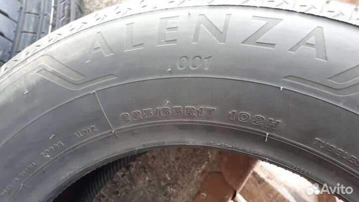 Bridgestone Alenza 001 225/65 R17 102H