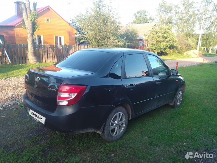 LADA Granta 1.6 МТ, 2017, 122 000 км