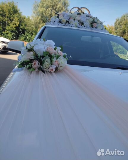 Свадебные украшения на машину