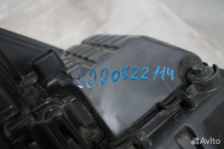 Фара правая Kia Sorento/Sorento Prime