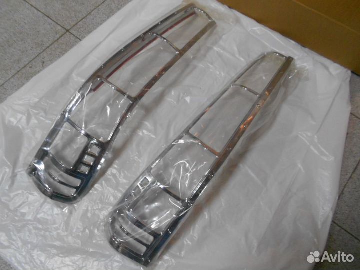 Honda CR-V 2003 Накладки Задних Фонарей Хром