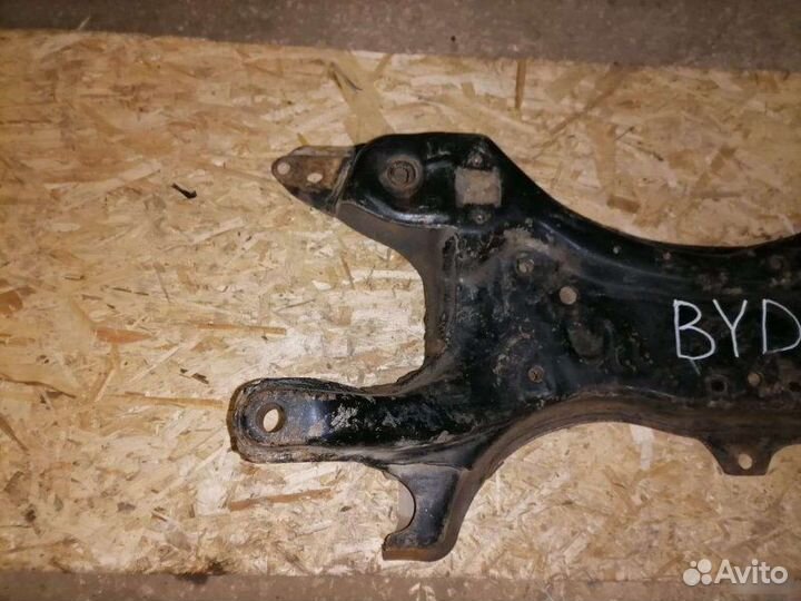 Подрамник Byd F3 DA4G18