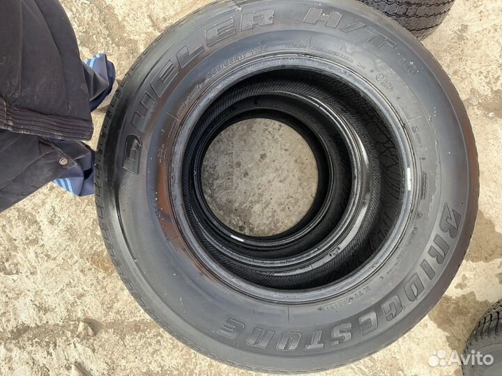 Bridgestone Dueler H/T 265/65 R17