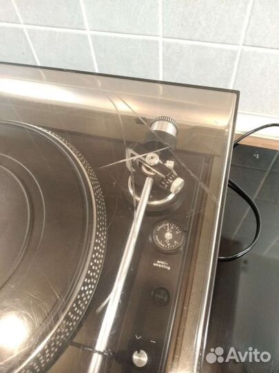 Проигрыватель винила Dual CS606