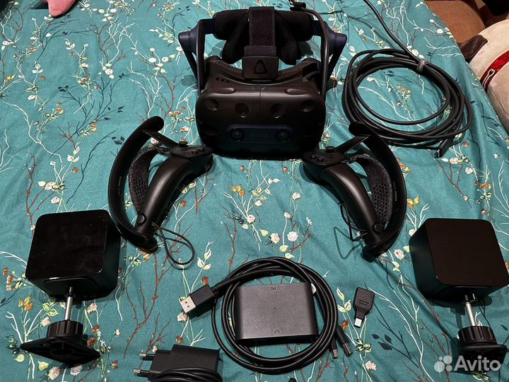HTC Vive Pro 2 / Шлем виртуальной реальности