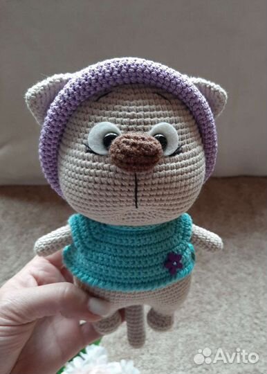 Котик вязаный крючком