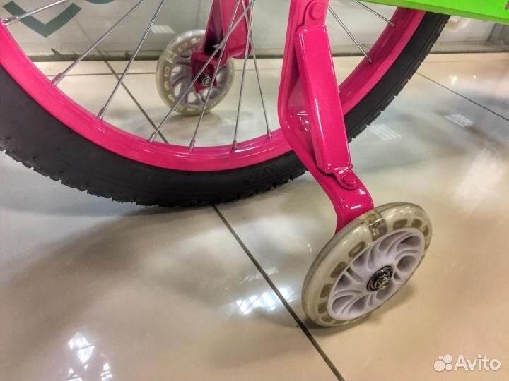 Велосипед колеса боковые