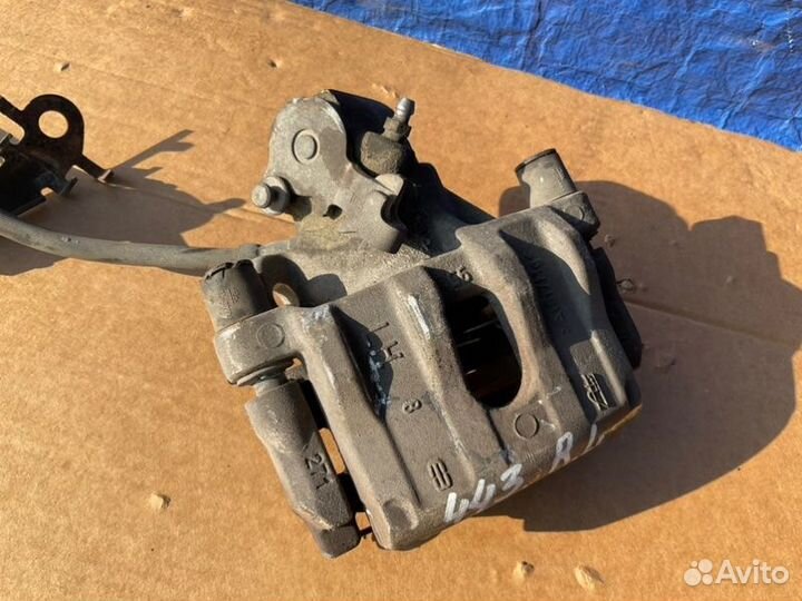 Суппорт задний левый Ford Focus C346 hatchback