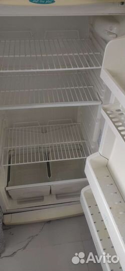 Холодильник stinol